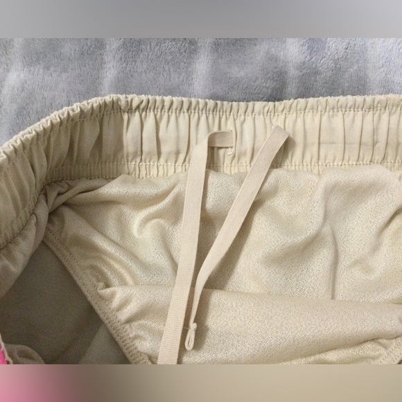 Nike Women’s Dry Fit Lined Short Size M Standard Fit - Picture 3 of 7